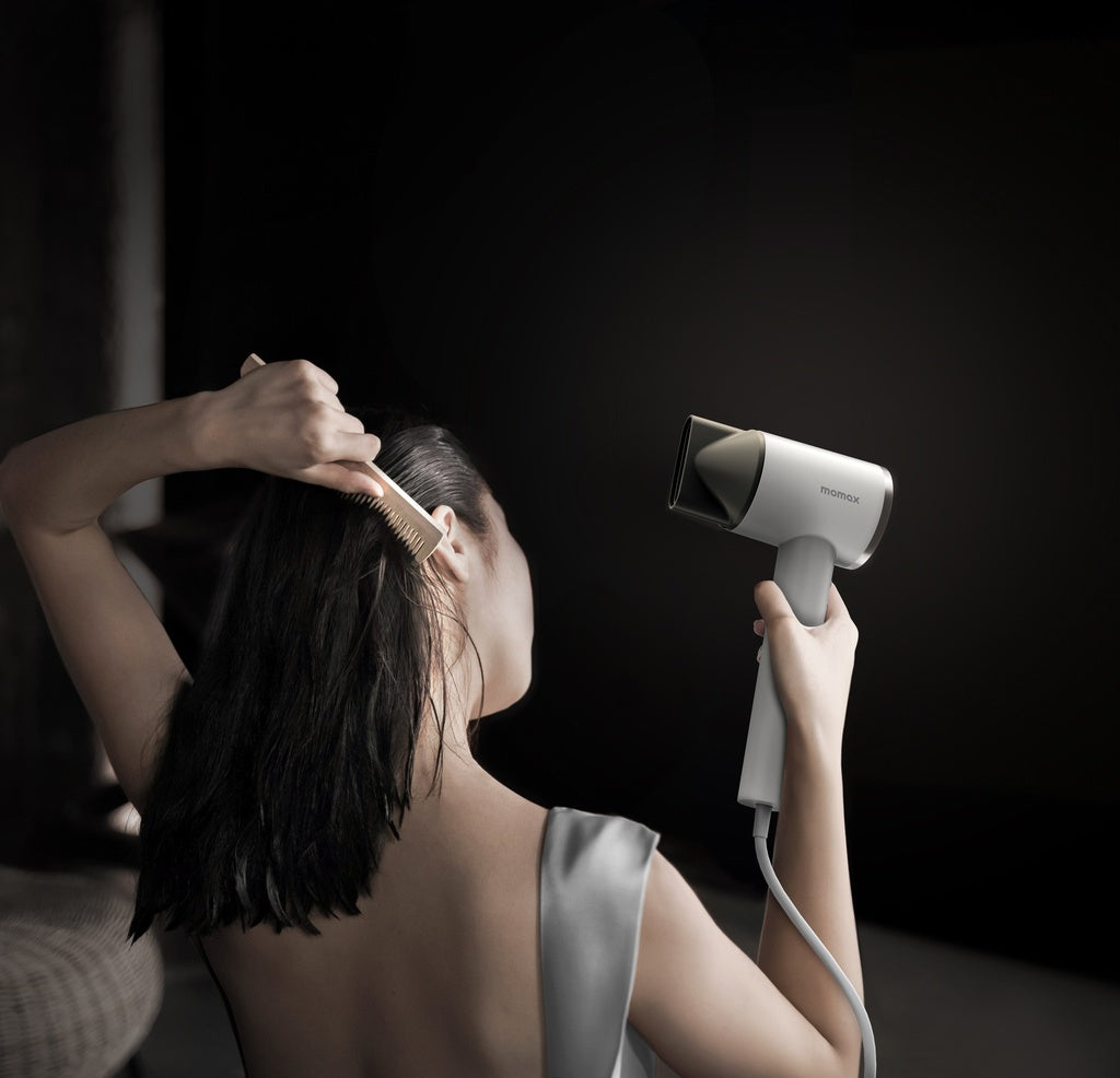 Momox Ultra Speed Ion White Hair Dryer