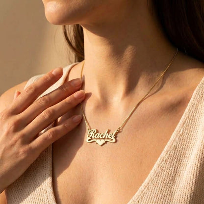 Tiny Heart In Center Single Name Necklace