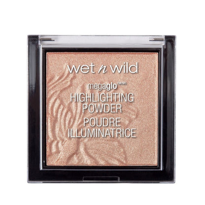 Wet n Wild highlighting powder in a black case on a white background