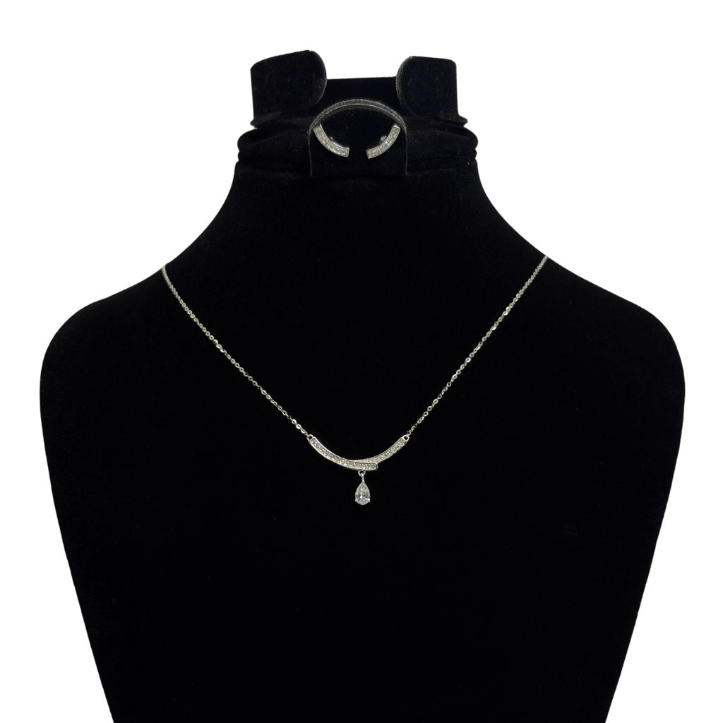 Aurora Crystal Necklace & Earrings Set