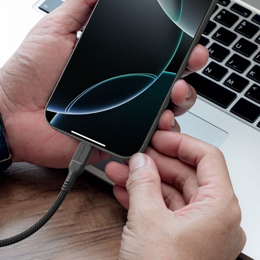 At Thunder Pro I 7X 4-In-1 USB-A + USB-C To USB-C + USB-C 5A 100W 1.5M Cable