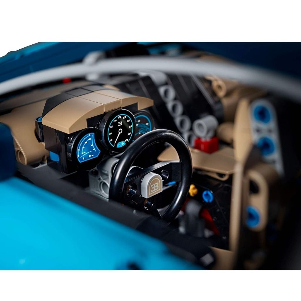 LEGO Technic Bugatti Chiron 42083