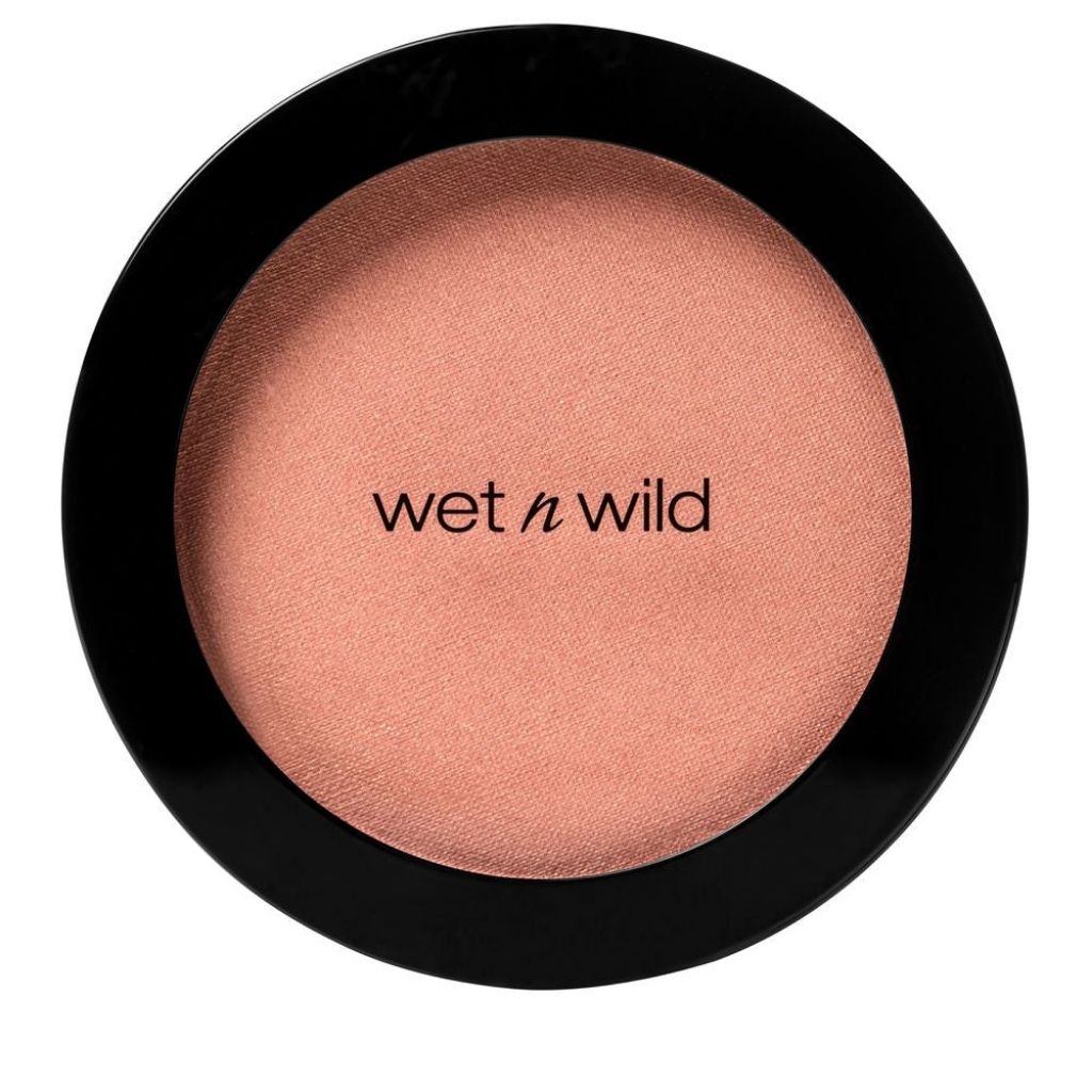 Wet n Wild blush compact on a white background