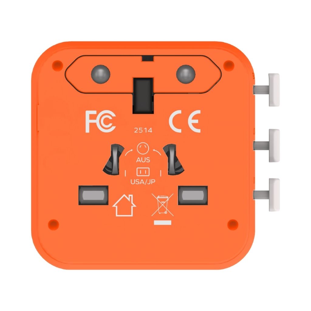 Momax 1-World 20W Universal 2-Port Travel Adapter