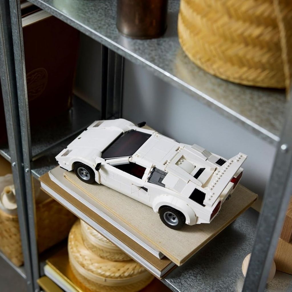 LEGO Icons Lamborghini Countach 5000 Quattrovalvole 10337