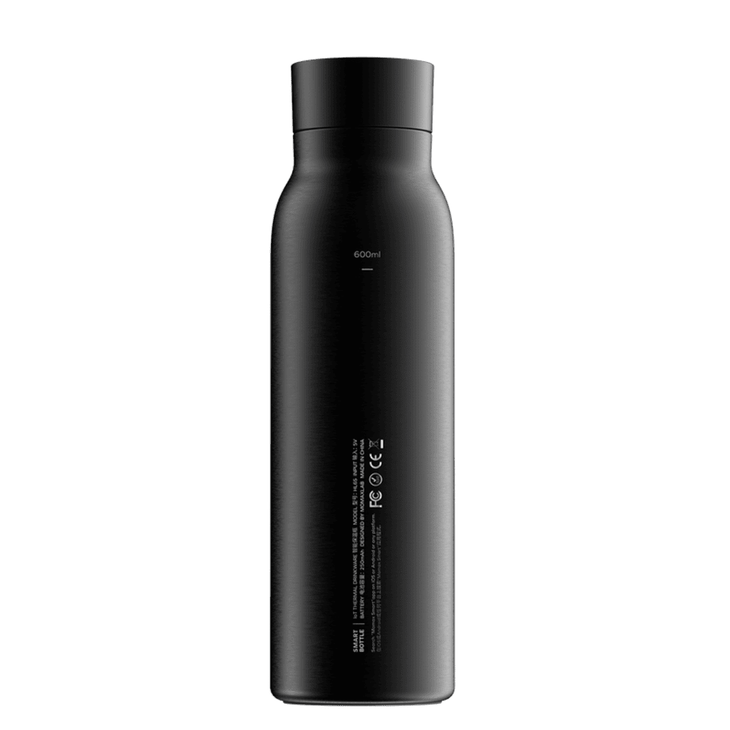 Black water bottle on a transparent background