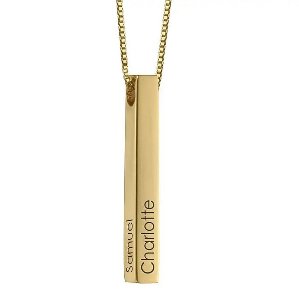 Gold necklace with a vertical bar pendant engraved with 'Samuel' and 'Charlotte'.