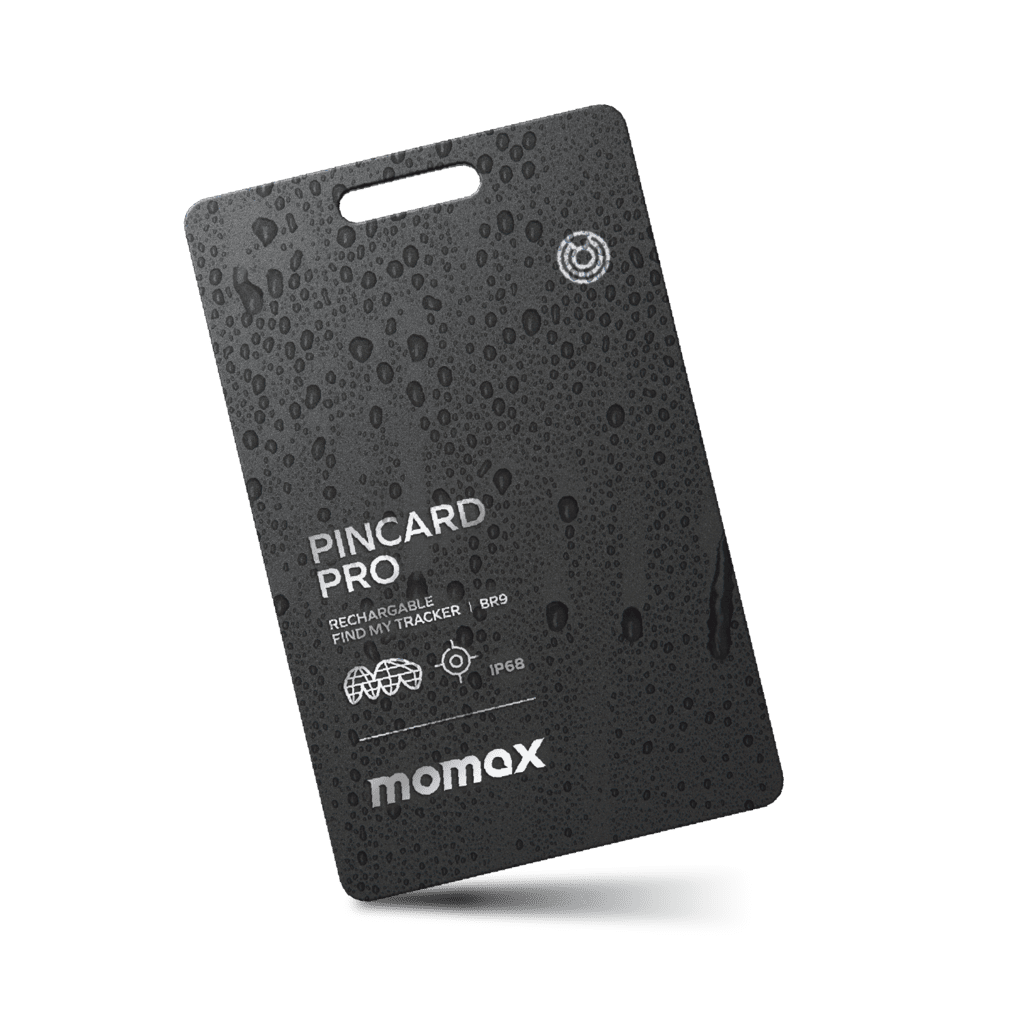 Black Pincard Pro device with Momax branding on a transparent background