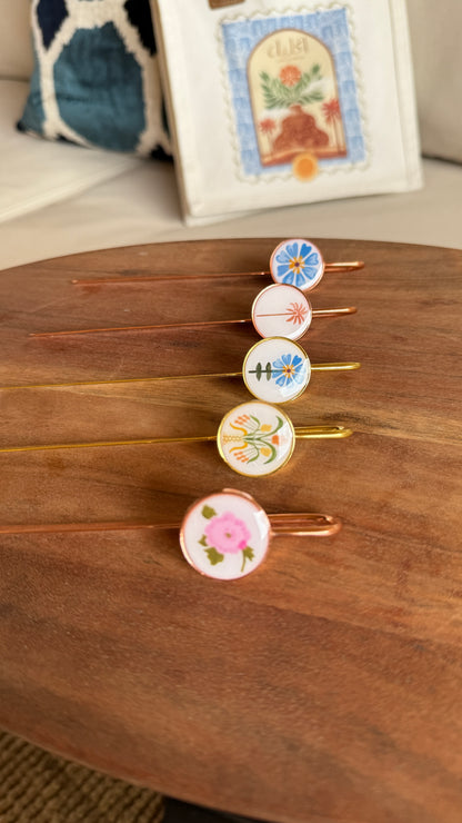 Cultural Metalic Bookmark Pink Flower